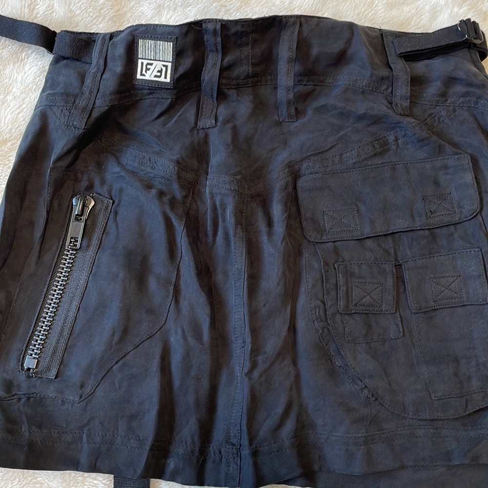 LF woman’s skirt - Picture 4 of 4